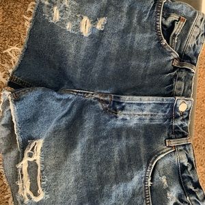 TOP SHOP DISTRESSED SHORTS